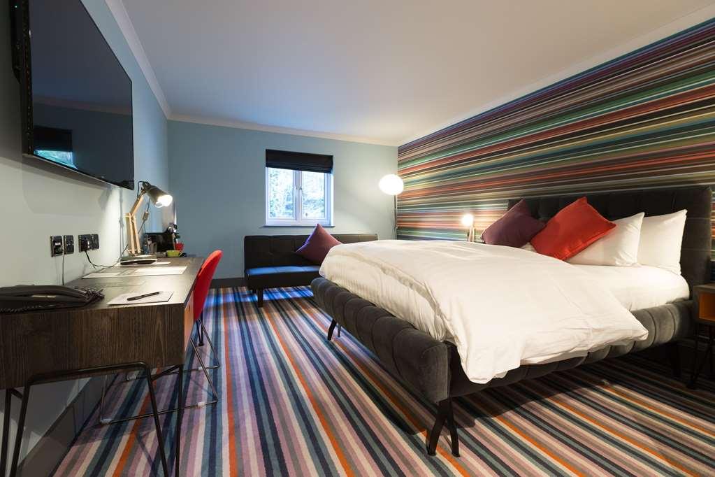 Village Hotel Newcastle Holystone  객실 사진