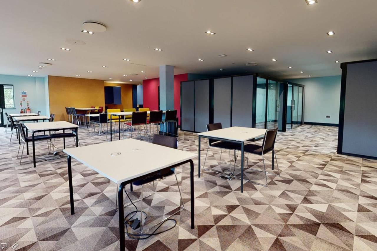 Village Hotel Newcastle Holystone  외부 사진